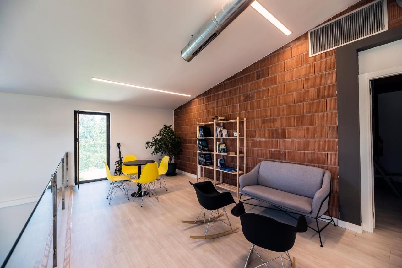 Albergue Santiago 15 Monforte モンフォルテ・デ・レモス エクステリア 写真